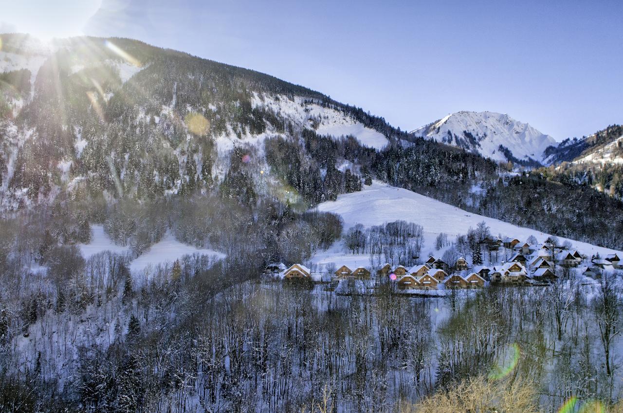 Goelia Les Chalets De Belledonne Saint-Colomban-des-Villards ภายนอก รูปภาพ